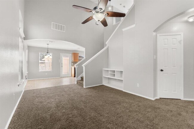 Building Photo - 1705 Lost Maples Loop