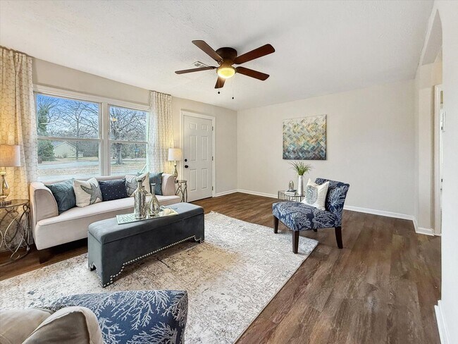 Foto del edificio - Renovated home in Heart of Hampton Roads