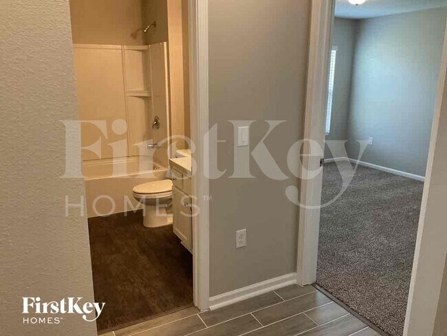 Building Photo - 2366 Sea Palm Ave