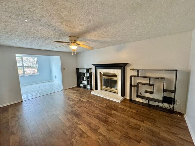 Building Photo - Fantastic Ranch Style Home