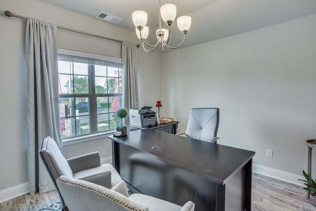 Foto del edificio - 2103 Silsbee Ct