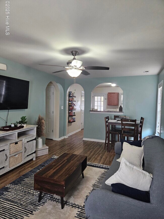 Foto del edificio - 280 Caldwell Loop