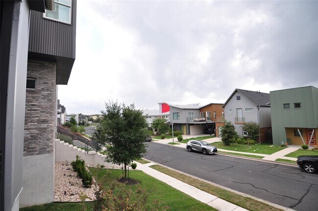 Building Photo - 6117 Seville Dr
