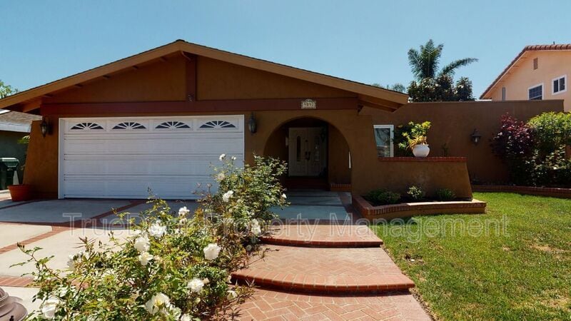 Primary Photo - 9092 Brabham Dr