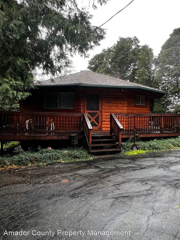Primary Photo - 2 br, 1 bath House - 25550 Buckhorn Ridge Rd