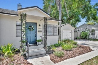 Building Photo - 906 Camellia Ave