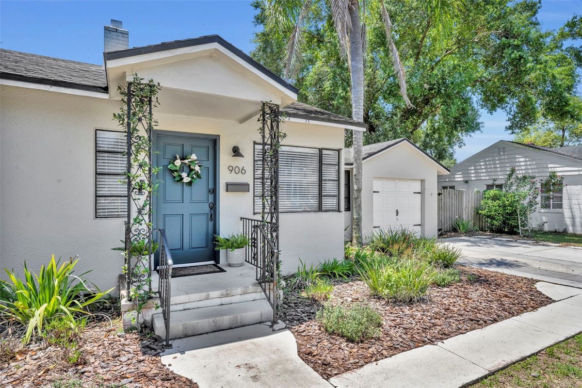Foto principal - 906 Camellia Ave