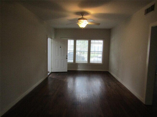 Building Photo - 2218 Arbor St