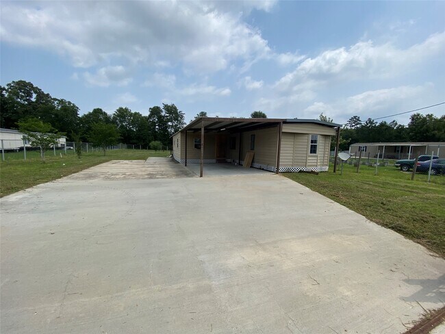 Foto del edificio - 205 Rd 3401