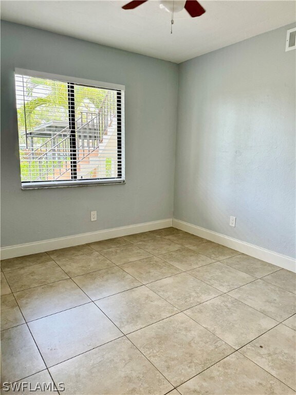 Building Photo - 4987 Pepper Cir