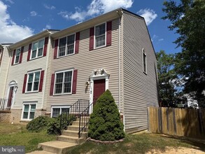 Building Photo - 111 Ben Neuis Pl