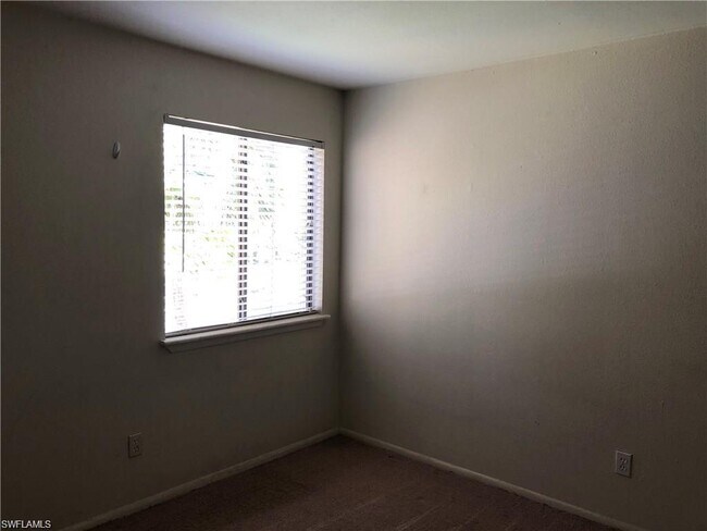 Foto del edificio - 2925 Winkler Ave