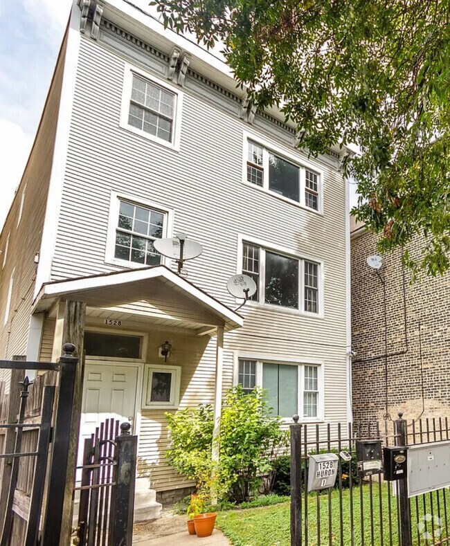 Building Photo - 1528 W Huron St