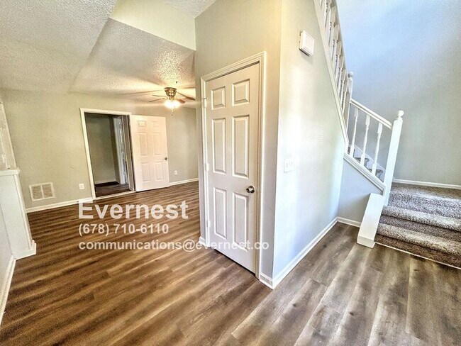 Foto del edificio - 3678 Platina Park Ct