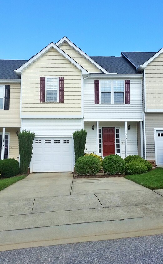 1414 Montonia St, Wake Forest, NC 27587 Townhome Rentals in Wake Forest NC