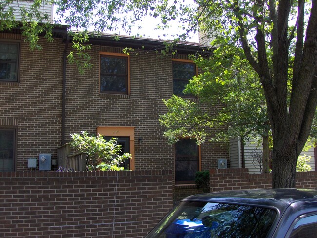 Building Photo - 1119 N Stafford St