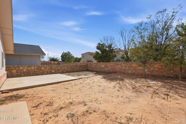 Foto del edificio - 3413 Yellow Rose St