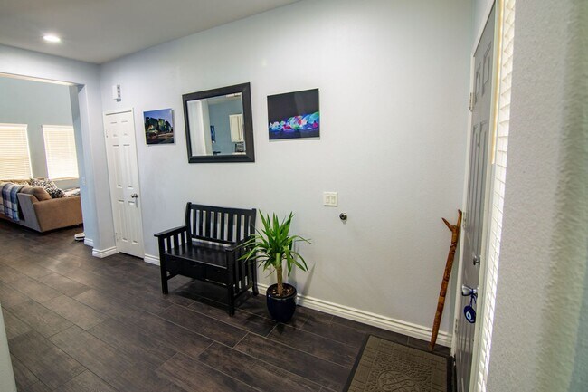 Building Photo - Spacious Moreno Valley Living in a Prime Location