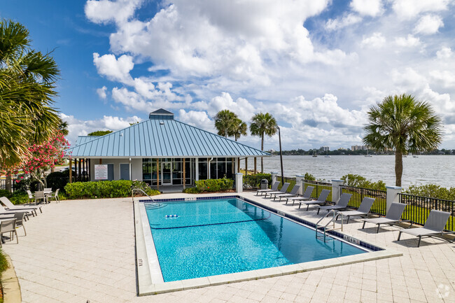 Building Photo - Sailpoint Bay Apartments