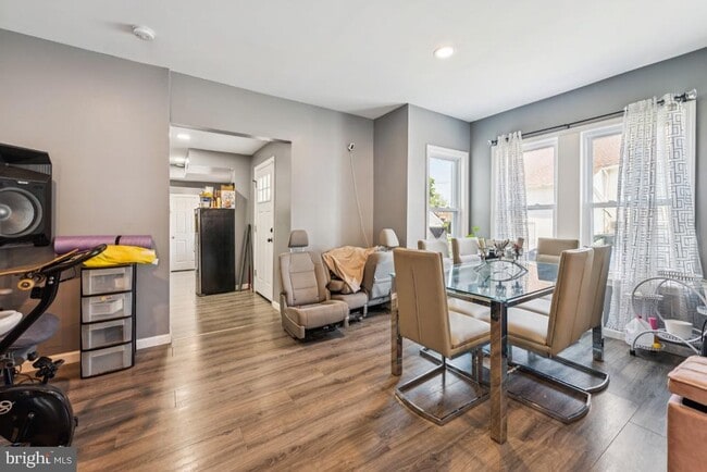 Building Photo - 161 Rancocas Rd