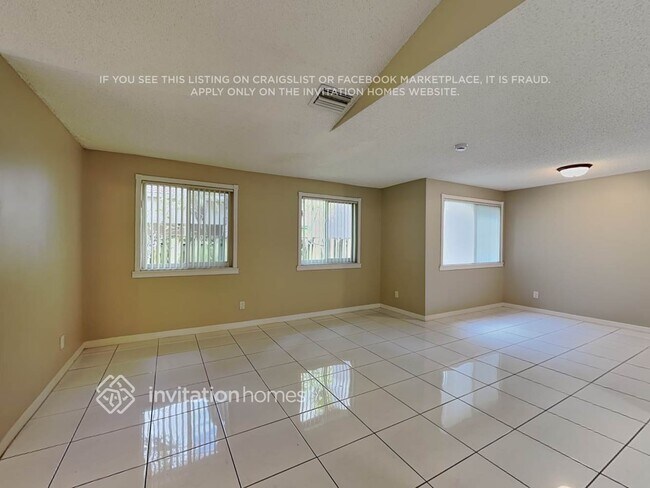 Foto del edificio - 10965 W Broward Blvd