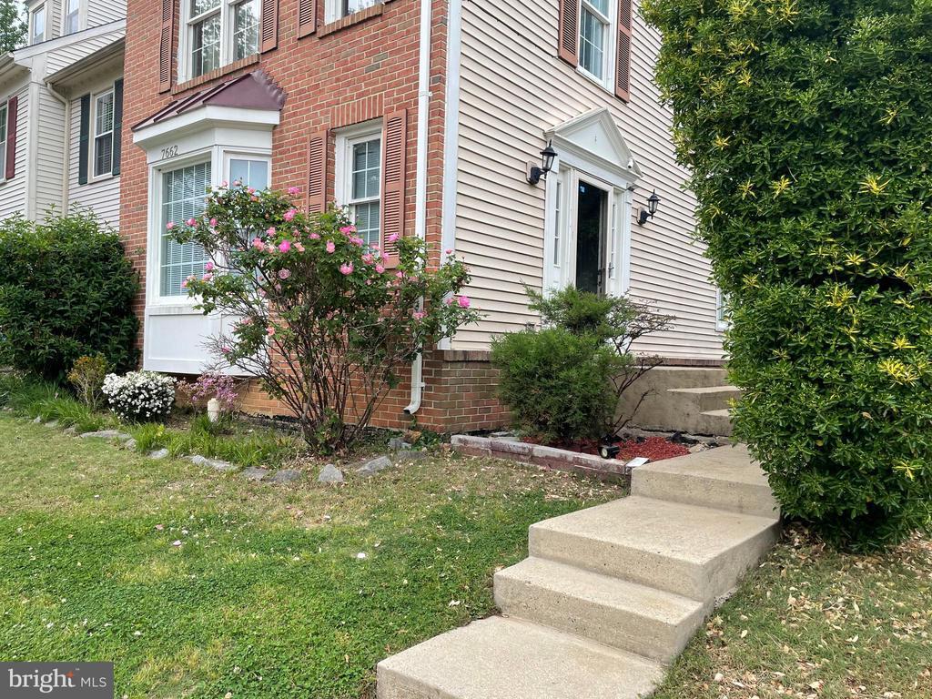 Foto del edificio - 7662 Northern Oaks Ct