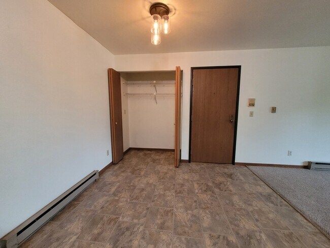 Building Photo - 2209 N Michelle Ct