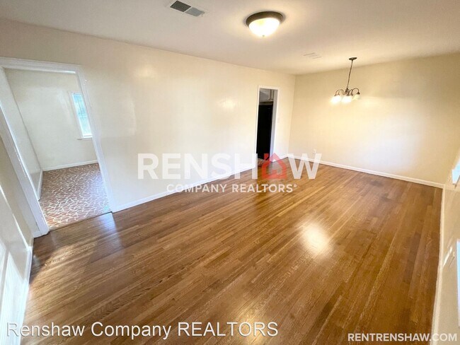 Building Photo - 3 br, 1.5 bath House - 3000 Capri St