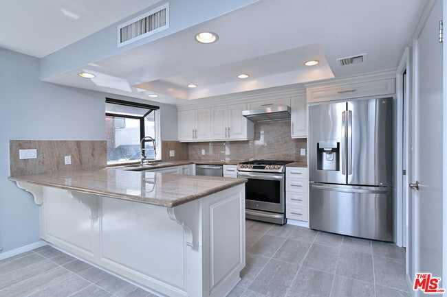 Building Photo - 831 14th St