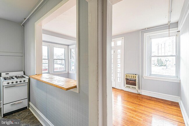 Building Photo - 2115 N 63rd St