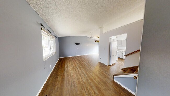 Building Photo - 873 Badger Dr
