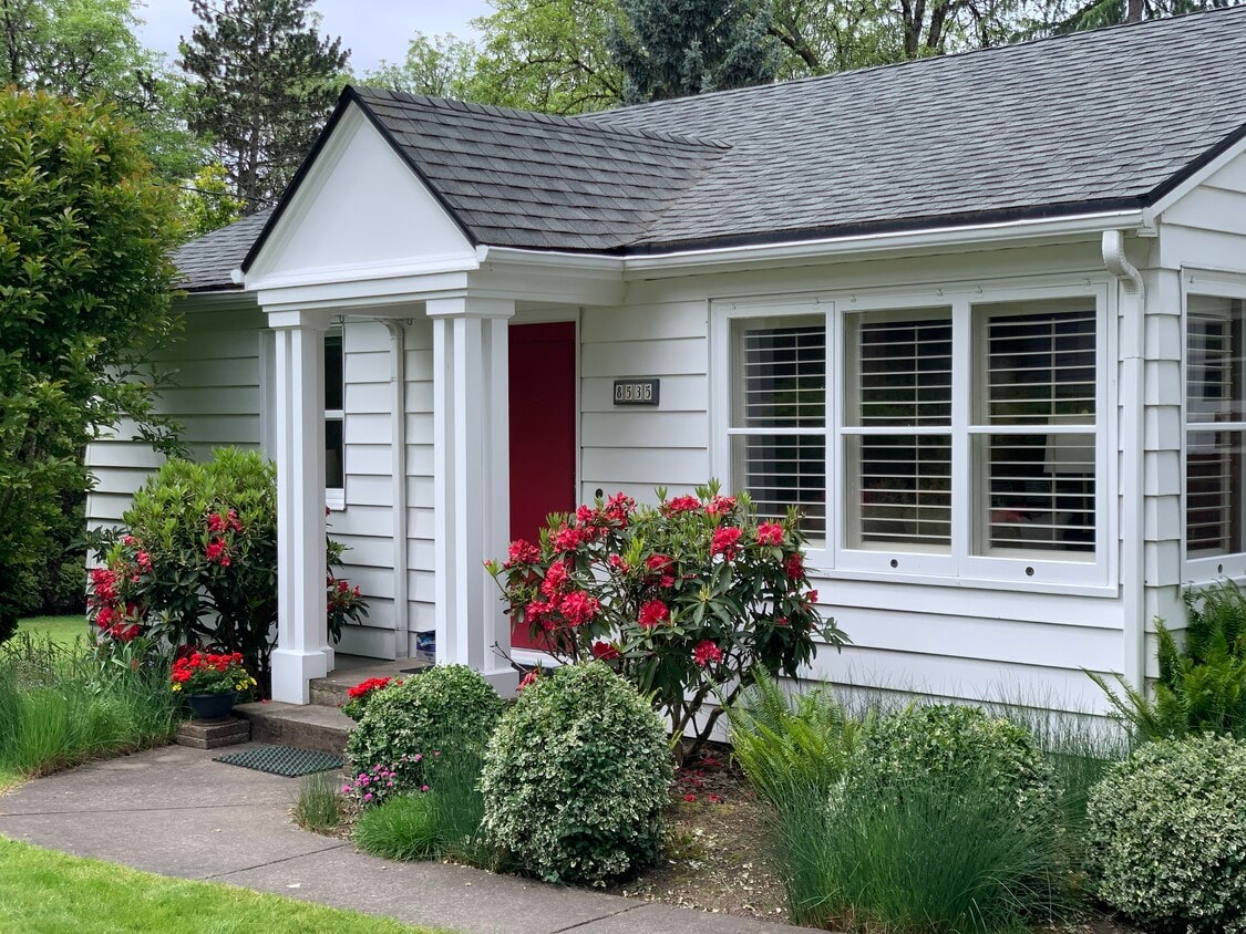 Incredible Curb Appeal - 8535 SW 58th Ave