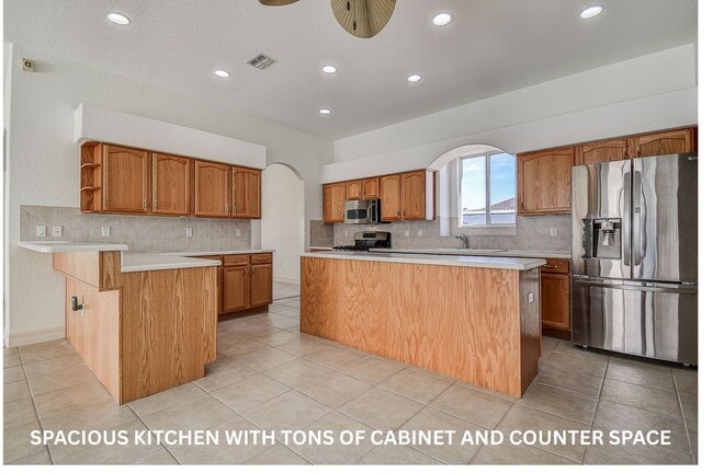 Foto del edificio - Beautiful 4/3/3 on a private 1 acre lot.