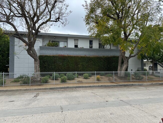 Building Photo - 5137 Denny Ave