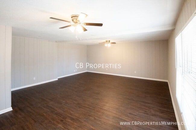 Foto del edificio - 8226 Whitehead Dr