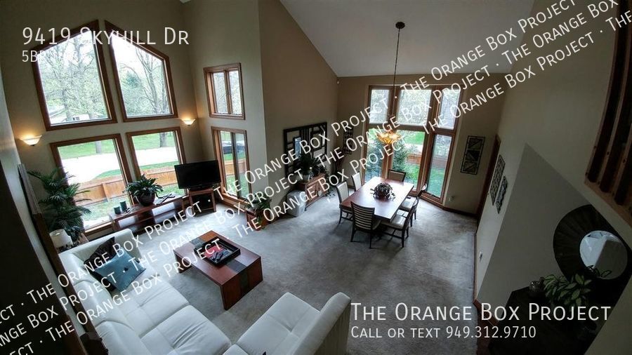 Primary Photo - 9419 Skyhill Dr