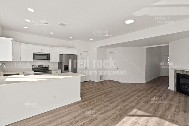 Building Photo - 12625 E Main Ave