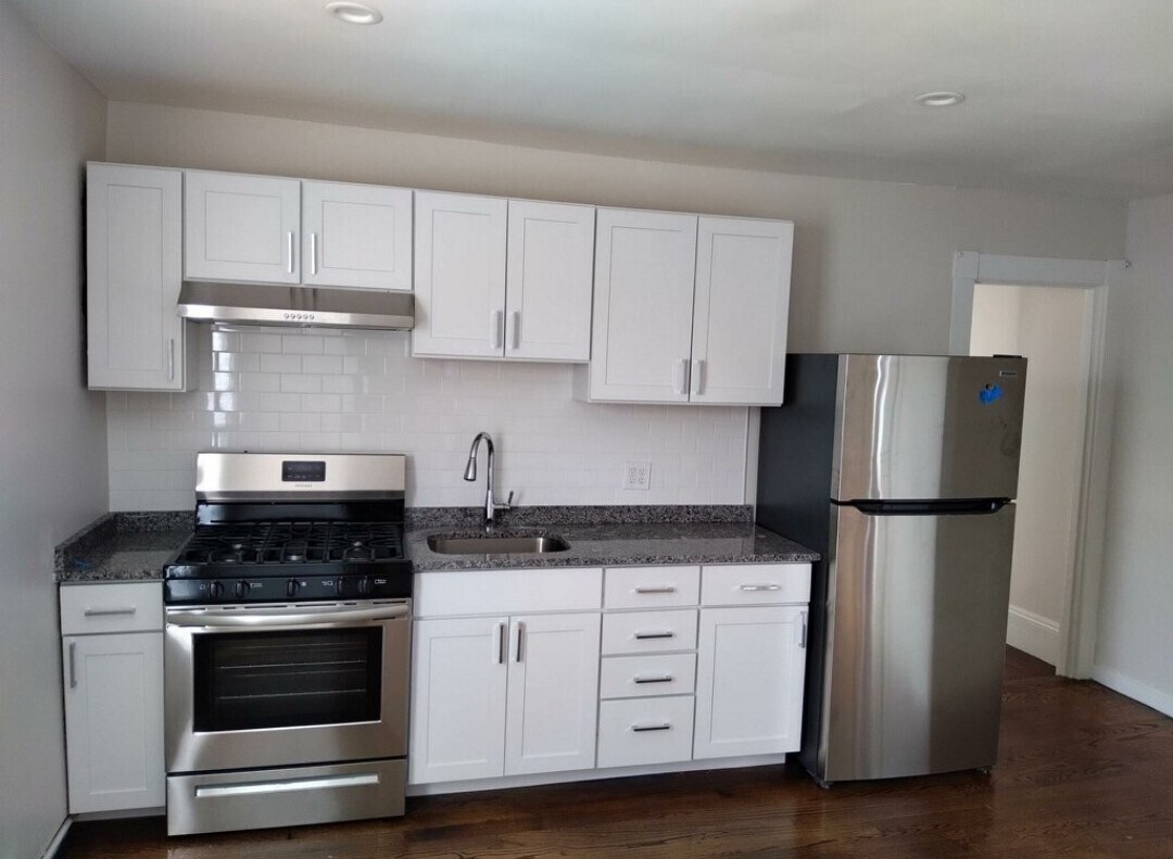 882 Moody St, Waltham, MA 02453 Townhome Rentals in Waltham MA