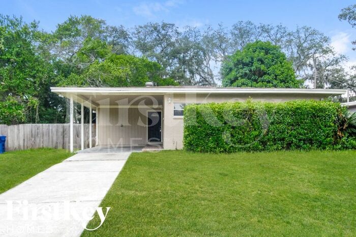 Primary Photo - 8026 N Ola Ave