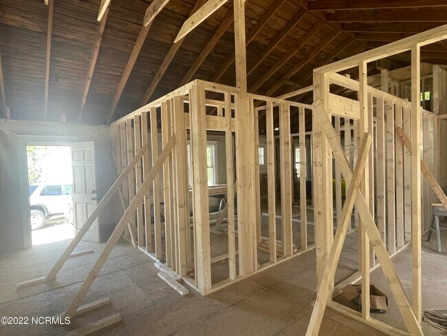 Foto del edificio - 102 N Summit St