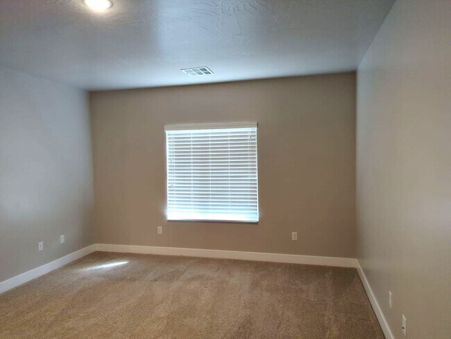 Foto del edificio - Single Level 3 Bedroom Home in St. George
