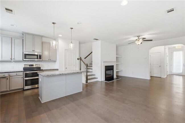 Building Photo - 2384 Belmont Pl