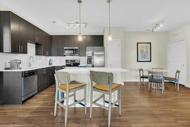 Building Photo - 3851 Grandpine Way