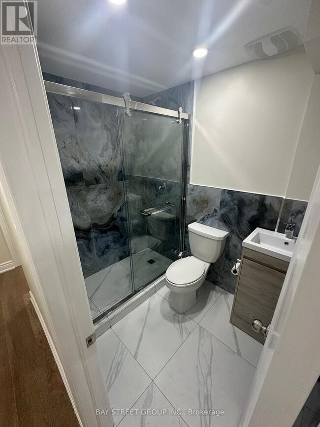 Building Photo - 138 Sutherland Ave