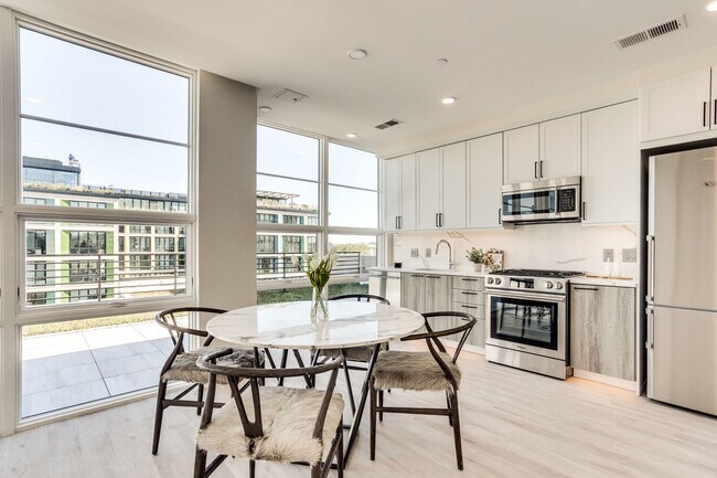 Foto del edificio - 1716 14th St NW