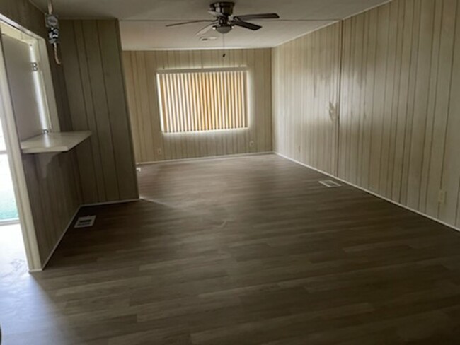 Foto del edificio - 2 Bedroom 2 Bath Remodeled Mobile Home 55+...