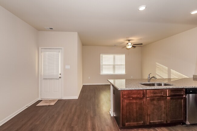 Building Photo - 8022 Hagood St