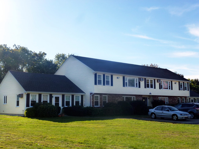 Blueberry Estates Apartments - Lakeville, MA | Apartments.com