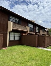 Building Photo - 6251 SW 116th Pl