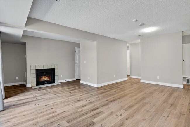 Foto del edificio - 6435 S Dayton St